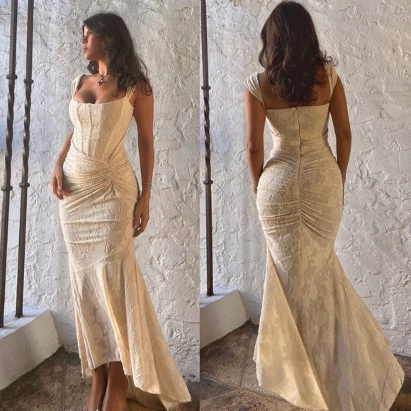 House of CB 'Cesca' Vintage Cream Floral Maxi NWOT size XL - Picture 1 of 13